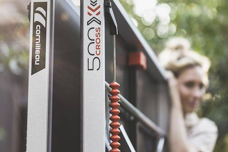 A deep frame to fully support the playing surface