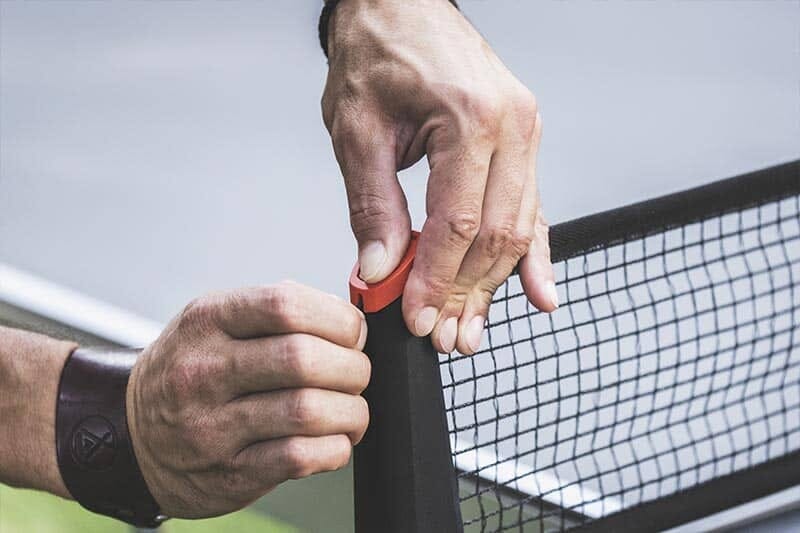 Height- and tension-adjustable automatic net