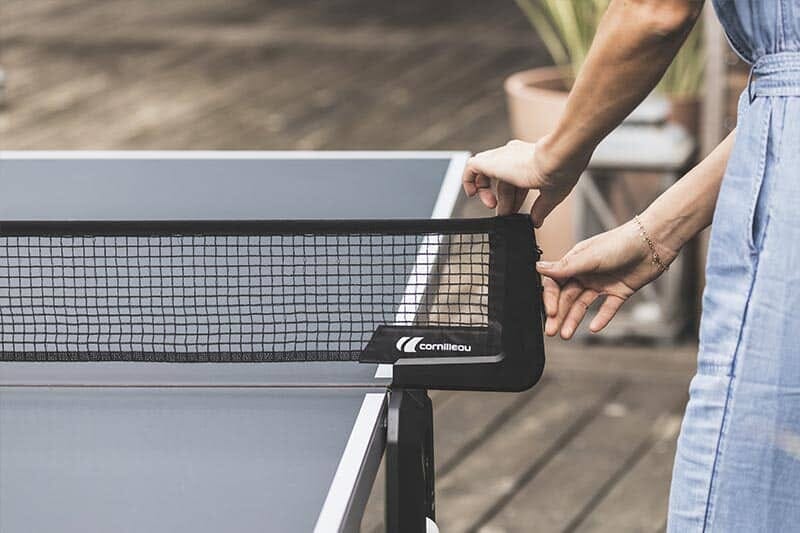 Retractable and tension-adjustable net