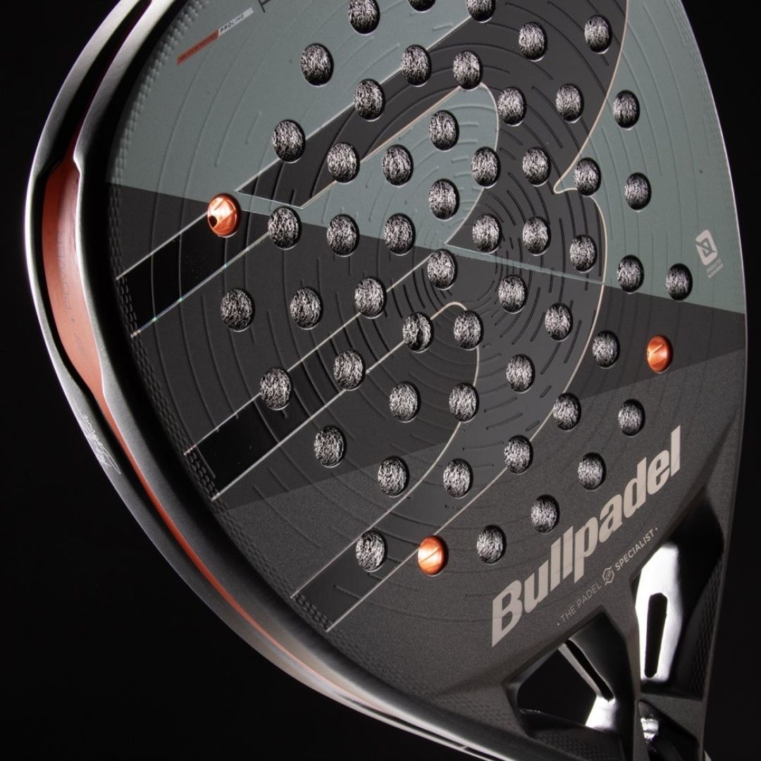 Bullpadel Hack 04 Comfort 2026 Padel Racket