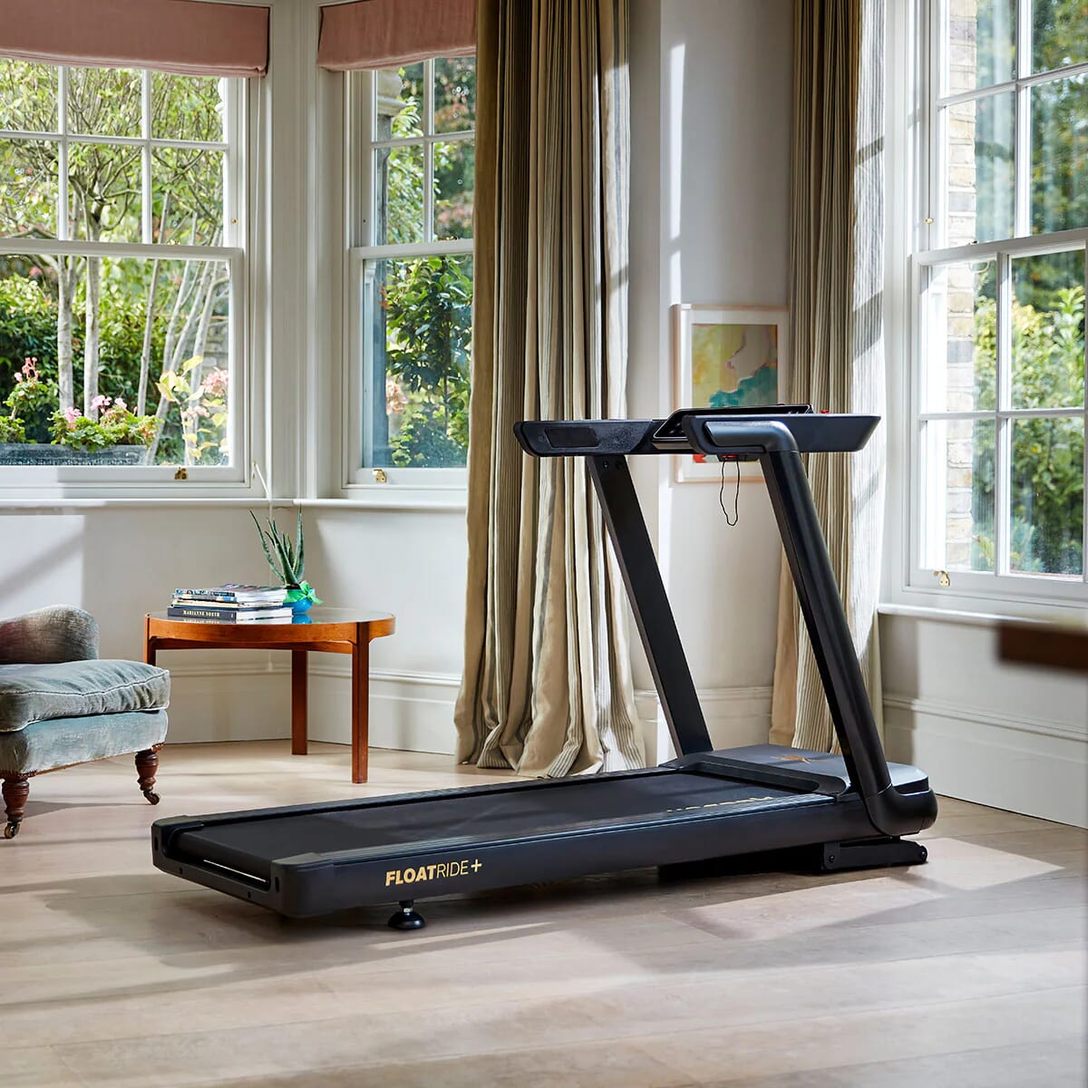 15 Incline Levels & 24 Fitness Programs