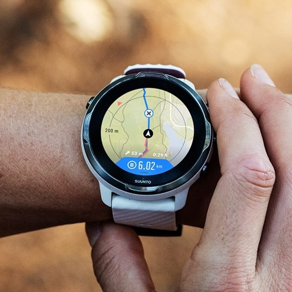 【美品！新品未使用！】SUUNTO7 WHITE BURGUNDY SUUNTO 7 White Burgundy Smartwatch with Watch OS, LCD BURN