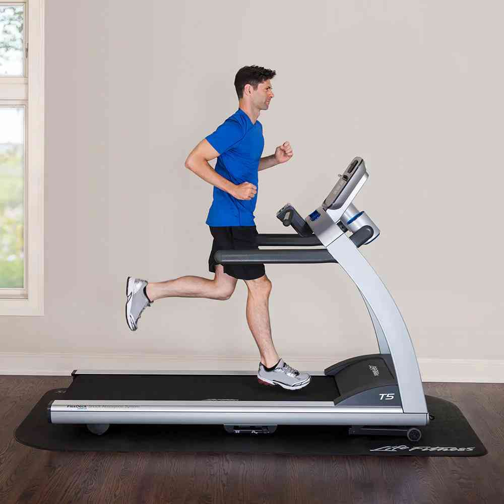 Life Fitness T5 Treadmill - Base + Track Console
